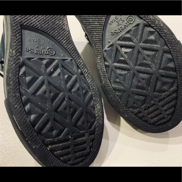 SOLD Converse Chuck Taylor High Tops Kids Sneaker Black - Picture 7 of 8